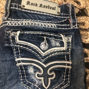 Rock Revival Essie Reinforced Distressed Capri